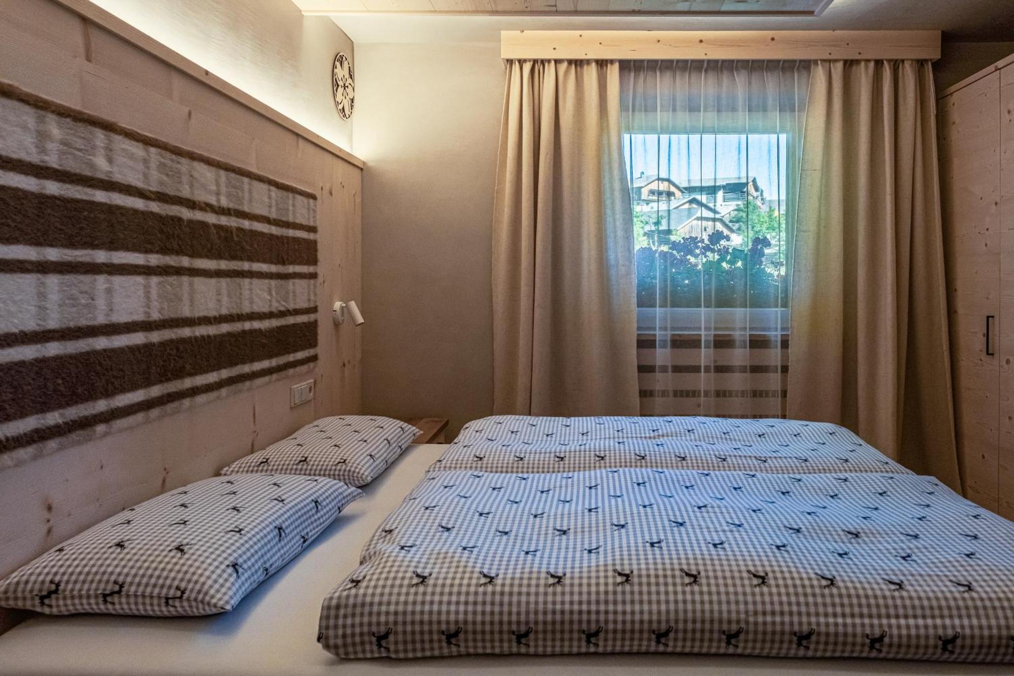 Ciasa Iachin - Dolomites Dream Retreat Apartment San Martino in Badia Luaran gambar